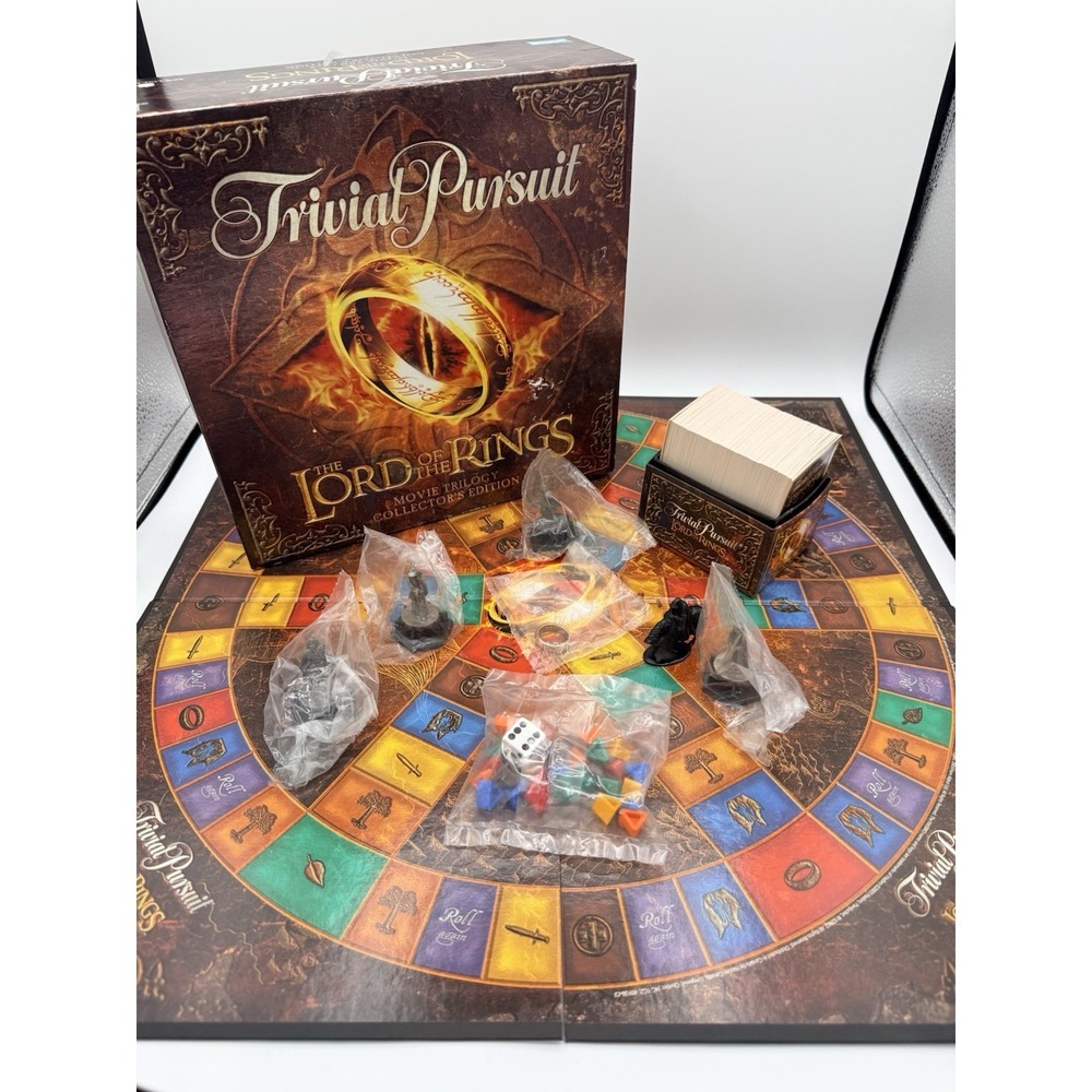 Lord of the Rings Trivial Pursuit Movie Trilogy Collector's Edition 2003 Game